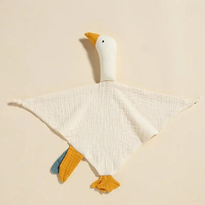 Dans sa teinte écru apaisante, le doudou bébé en gaze de coton Bellemoon enveloppe les tout-petits d’une douceur naturelle et réconfortante.