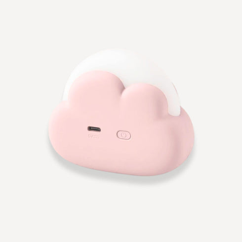 La veilleuse bébé nuage rose rechargeable Bellemoon offre une lumière douce et continue, idéale pour apaiser les nuits avec tendresse et autonomie.