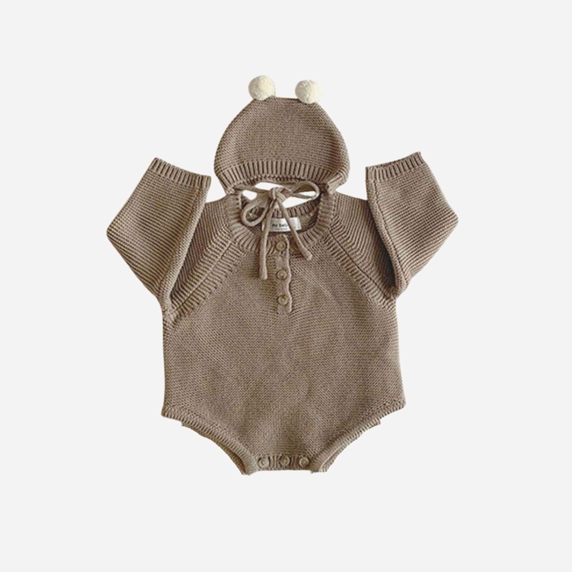 Combinaison bébé en maille avec bonnet