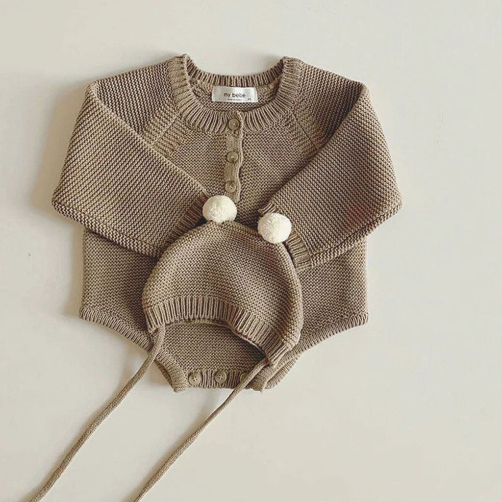 Combinaison bébé en maille avec bonnet